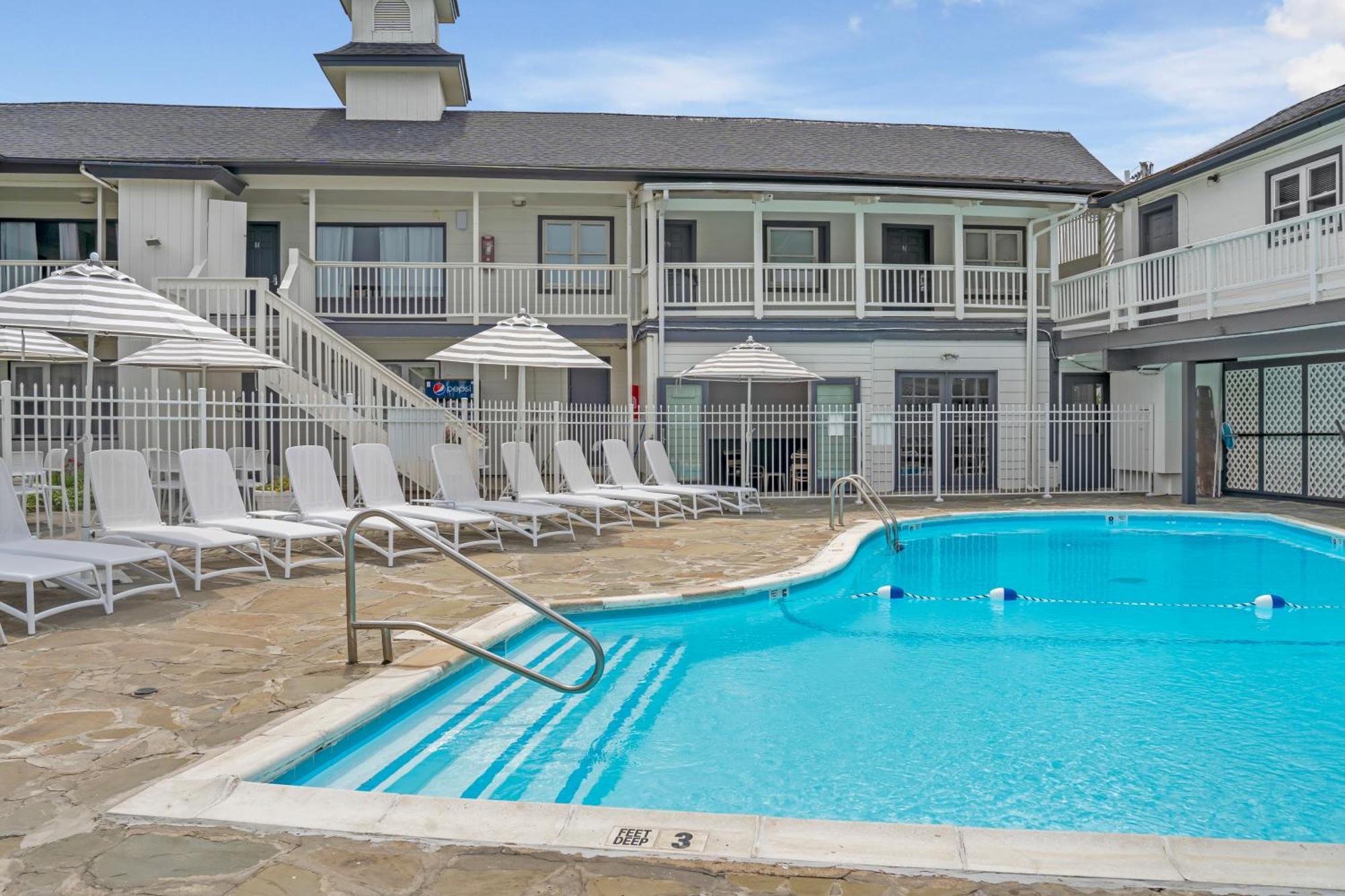 A Wave Inn - Montauk Exterior photo